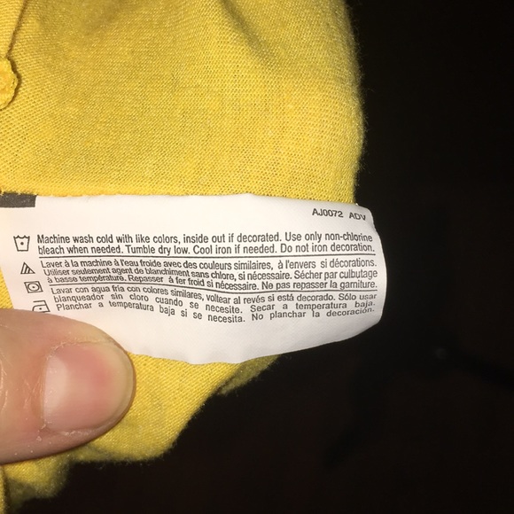 University of Michigan T-Shirt Yellow Blue Size Large - Picture 5 of 8